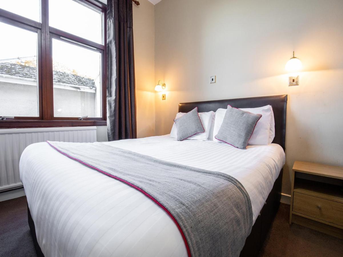 The Ben Mhor Hotel, Bar & Restaurant Grantown-on-Spey Eksteriør bilde