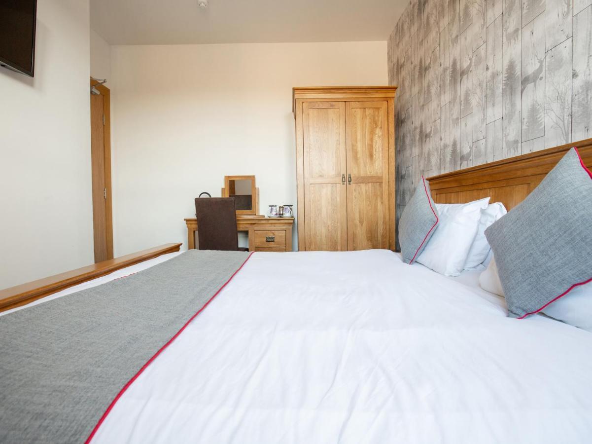 The Ben Mhor Hotel, Bar & Restaurant Grantown-on-Spey Eksteriør bilde