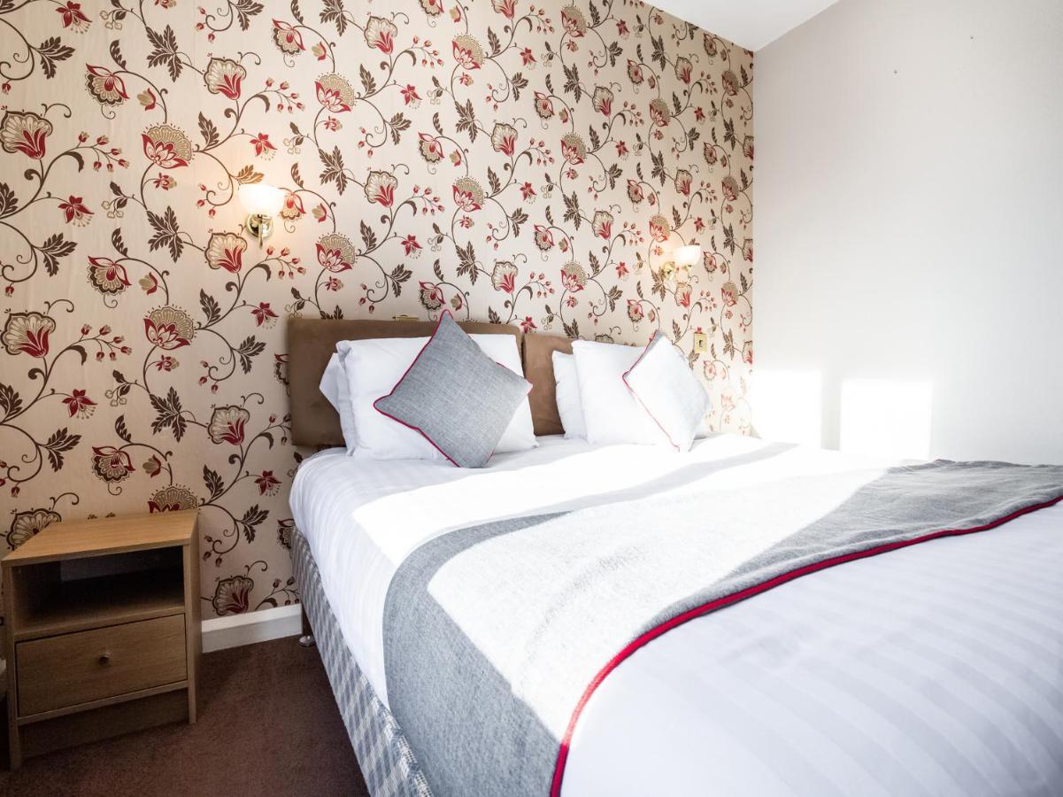 The Ben Mhor Hotel, Bar & Restaurant Grantown-on-Spey Eksteriør bilde