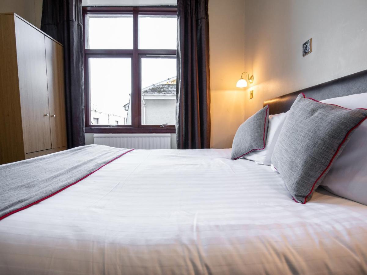 The Ben Mhor Hotel, Bar & Restaurant Grantown-on-Spey Eksteriør bilde